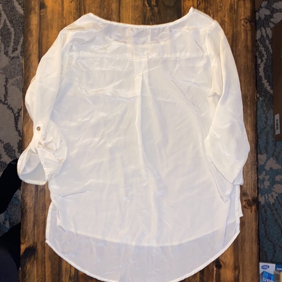 White blouse - Picture 2 of 2